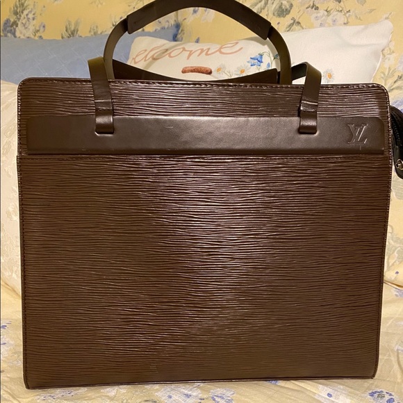 Louis Vuitton Handbags - ❌SOLD❌💯%AUTHENTIC Vintage Louis Vuitton Eppi Bag